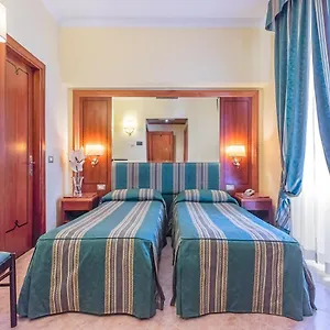 Raeli Lux 4* Rome